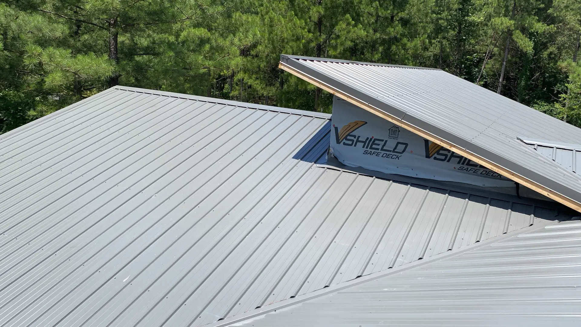 Completed metal roof in Bentonville